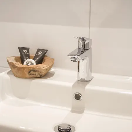 Отель Hotel Bladel 3*
